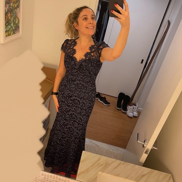 Eliza J Dresses & Skirts - *NEW* Eliza J Navy Lace Illusion Neck Cap Sleeve Gown
